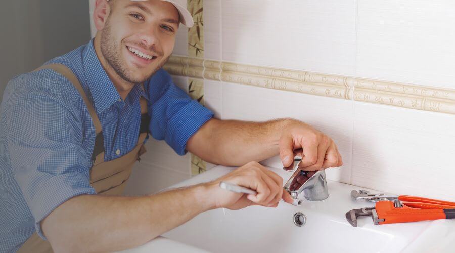 Professional clogged drains services in Luana, IA